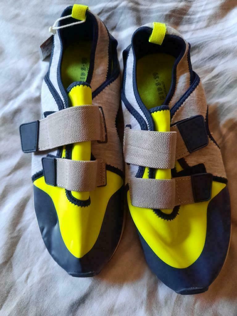 Open schoenen maat 39, Kinderen en Baby's, Ophalen, Schoenen, Nieuw, Jongen