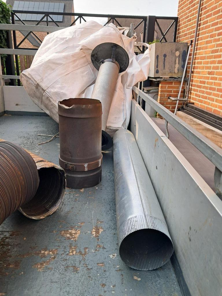 Toebehoren schoorsteen, Ophalen, Gebruikt