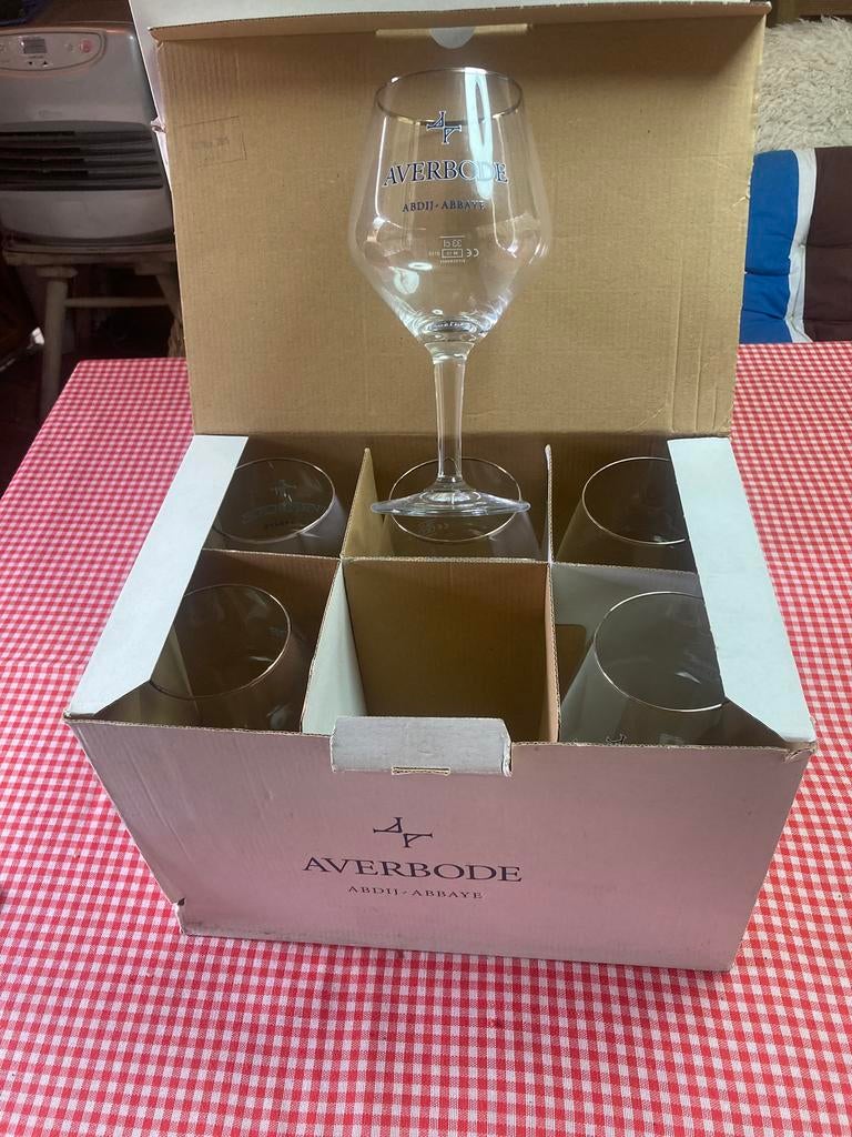 Set van 6 bierglazen Averbode, Verzamelen, Ophalen