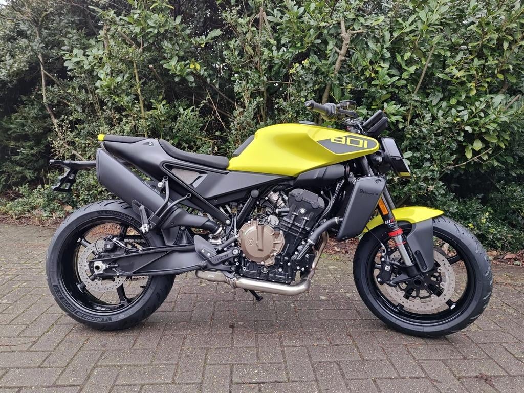 Husqvarna Vitpilen 801 modèle 2025 superpromo, 800 cm³, 2 cylindres, Particulier, Naked bike