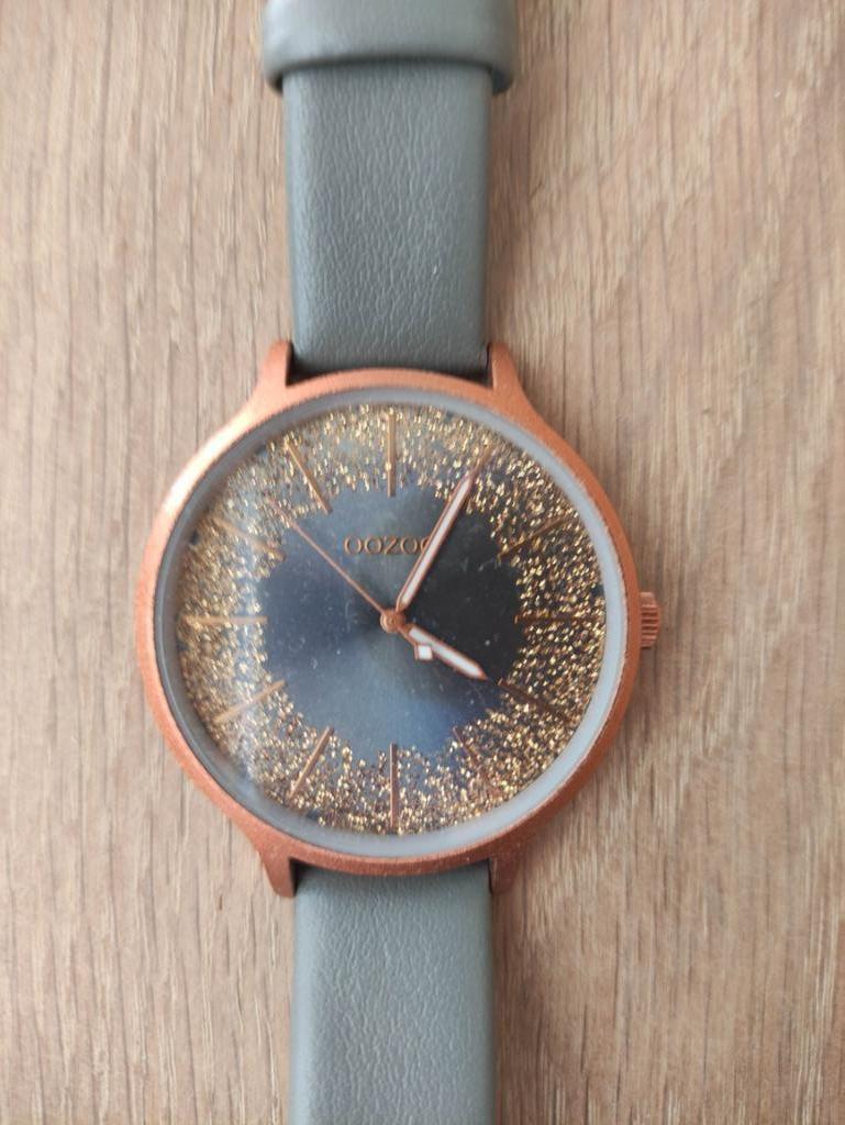 Montre Oozoo doré rose, Enlèvement ou Envoi, Comme neuf, Montre-bracelet, Autres marques