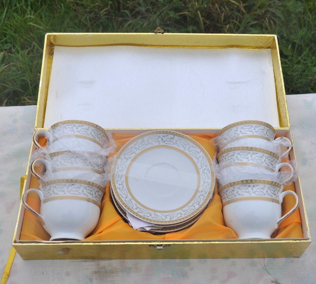 coffret tasses sous tasse a café vintage bavary 6 personnes, Enlèvement ou Envoi, Neuf, Porcelaine, Tasse(s) et/ou soucoupe(s)