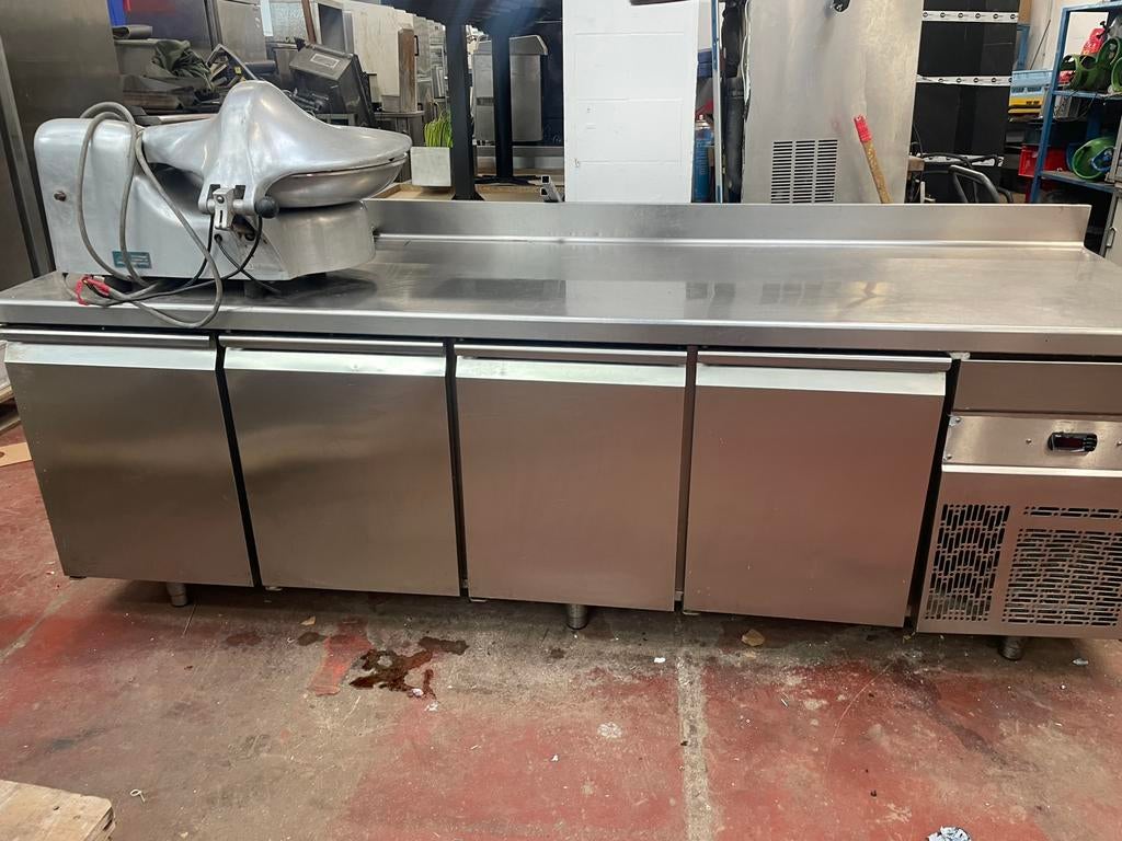 Frigo 4 portes, Enlèvement