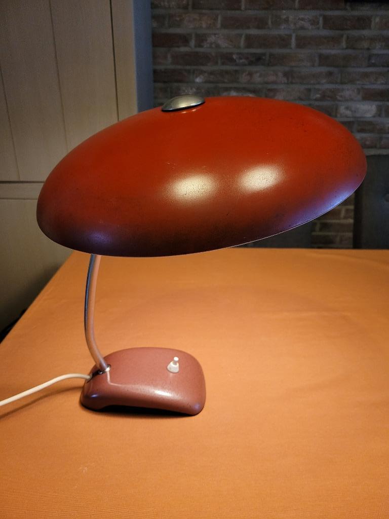 Vintage Bauhaus tafellamp - Model Helo, Huis en Inrichting, Lampen | Tafellampen, Gebruikt, Minder dan 50 cm, Metaal, Ophalen of Verzenden