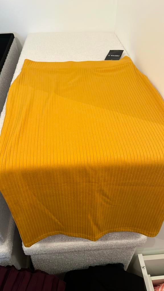 Jupe longue jaune neuve M, Enlèvement ou Envoi, Neuf, Jaune