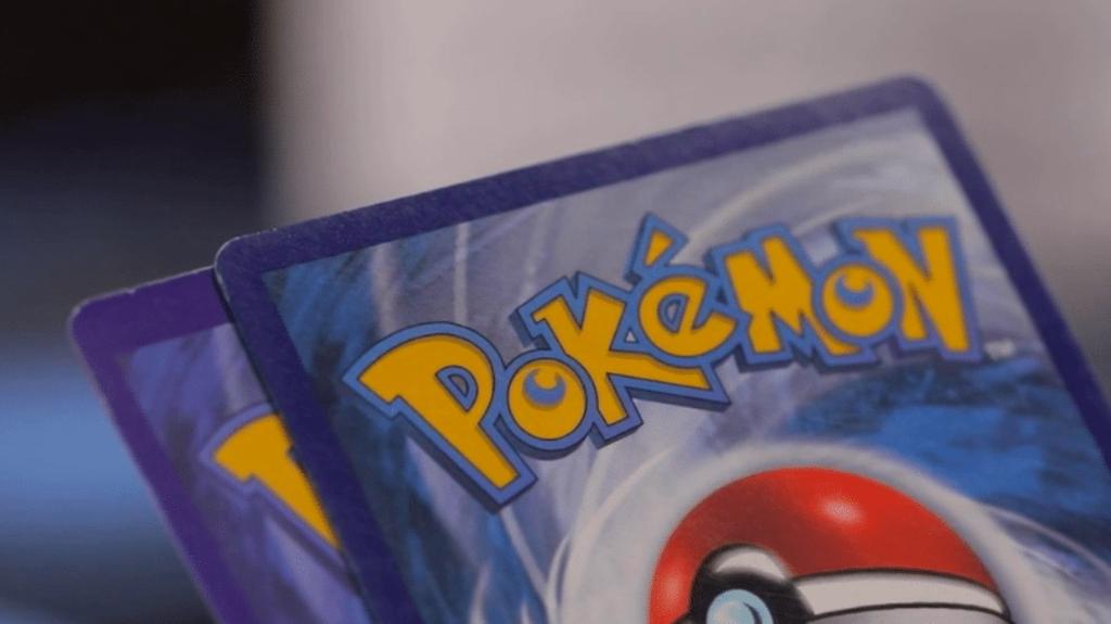 Cartes Pokemon communes classées, Enlèvement ou Envoi, Comme neuf, Plusieurs cartes