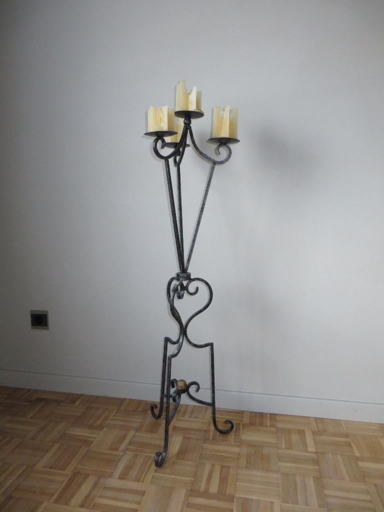 Kandelaar in smeedwerk 110 cm hoog., Huis en Inrichting, Ophalen, Kandelaar
