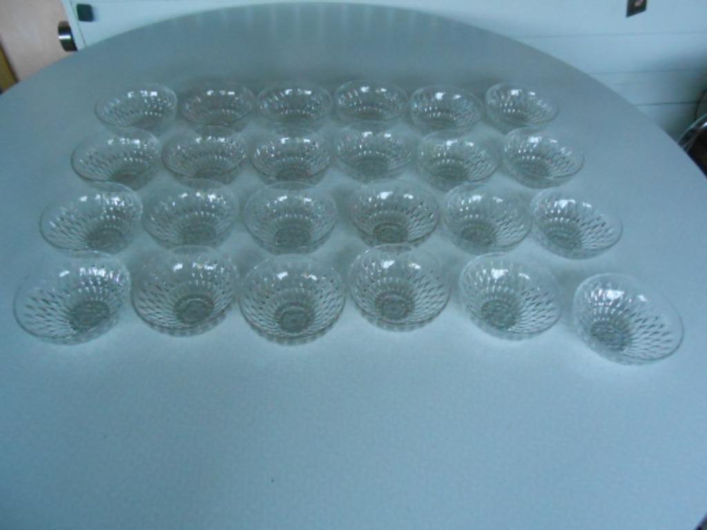bols en verre Vereco France Ø11cm H=5cm nombre de 24 pièces, Enlèvement ou Envoi, Utilisé, Verre, Récipient(s)