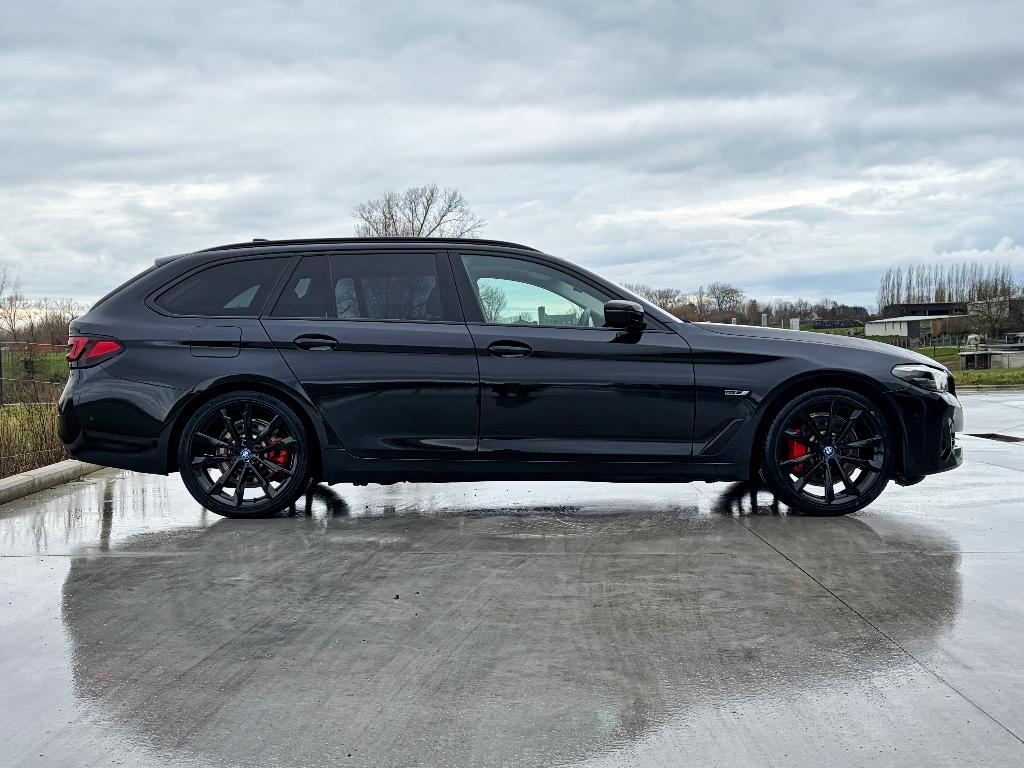 BMW 530e - 2021 - 91.200 km - Luxury - Pano - Leder - Camera, Auto's, Automaat, 215 kW, Achterwielaandrijving, Euro 6