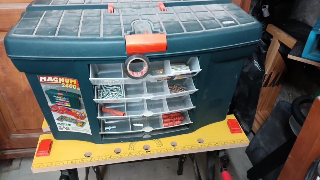 Coffre à outils, Doe-het-zelf en Bouw, Gereedschapskisten, Ophalen, Zo goed als nieuw