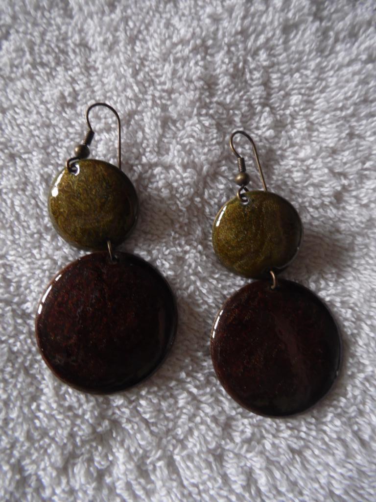 Oorbellen 2, Handtassen en Accessoires, Oorbellen, Overige materialen, Bruin, Ophalen of Verzenden, Hangers