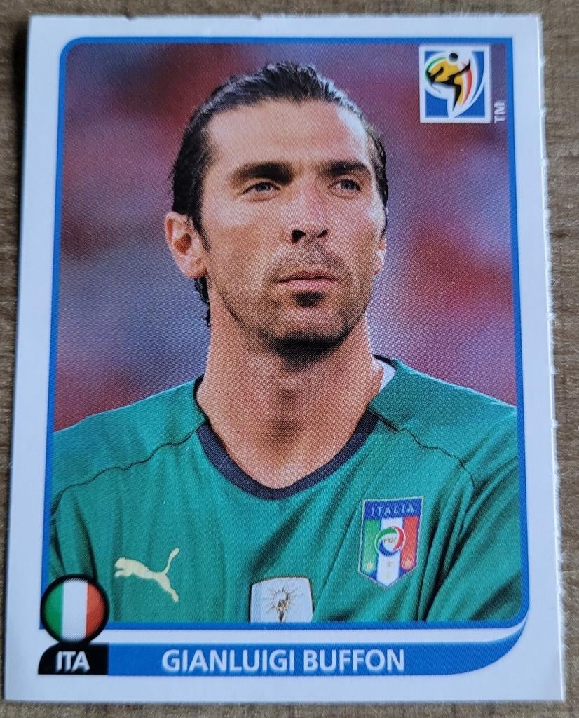 Panini sticker: voetballer Gianluigi Buffon (Italië), Ophalen of Verzenden, Zo goed als nieuw, Poster, Plaatje of Sticker