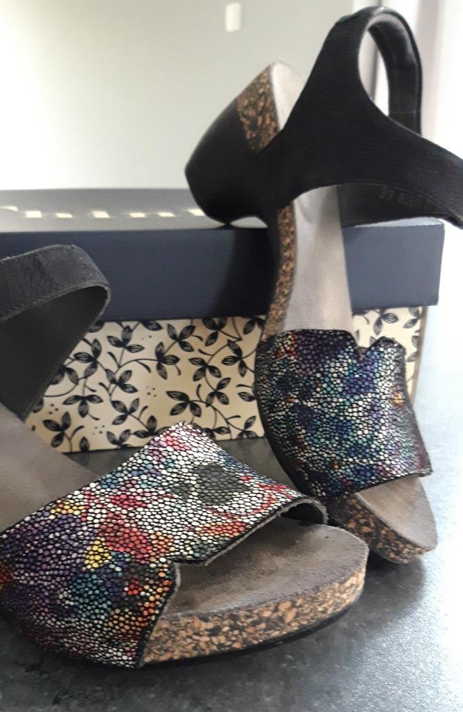 damesschoenen maat 38 merk Think, Kleding | Dames, Schoenen, Ophalen, Zo goed als nieuw, Schoenen met lage hakken