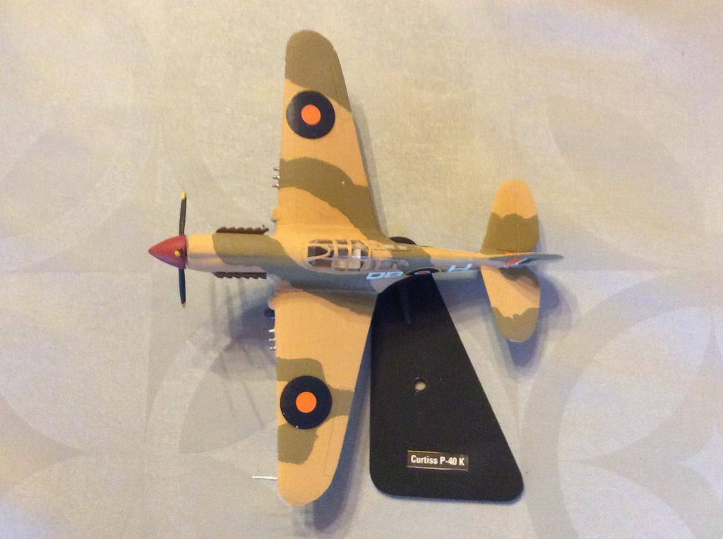 Curtiss P-40K, Hobby en Vrije tijd, Modelbouw | Vliegtuigen en Helikopters, Ophalen of Verzenden, Zo goed als nieuw