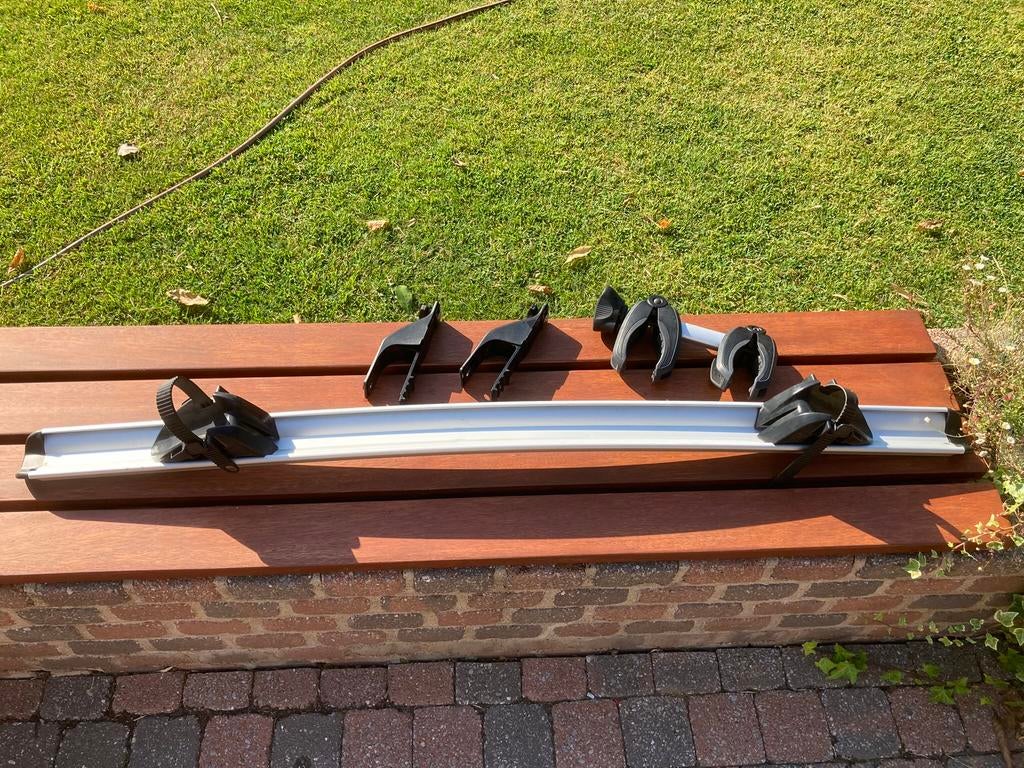 Rail Thule G2 pour 4ème vélo, Autos : Divers, Porte-bagages, Enlèvement, Comme neuf