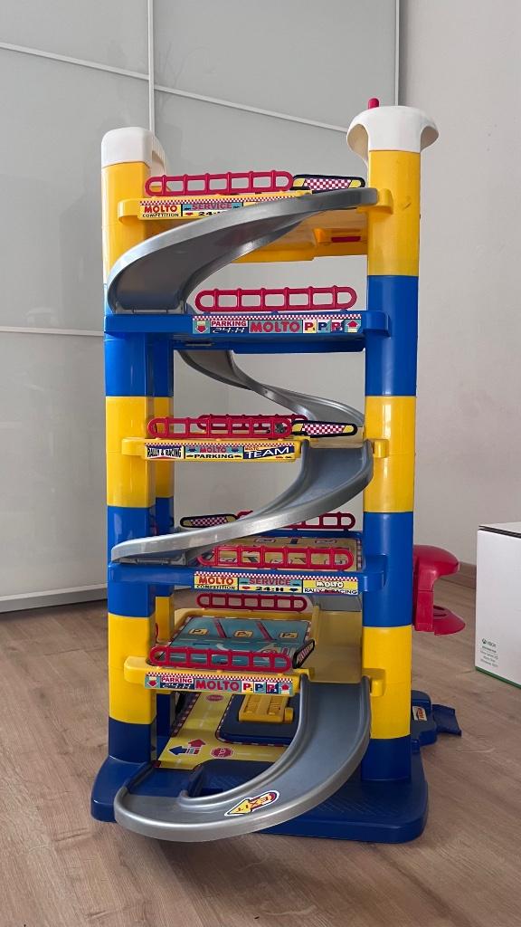 Stevige Speelgoed garage - merk MOTLO - ALS NIEUW, Racebaan, Zo goed als nieuw, Handmatig, Ophalen