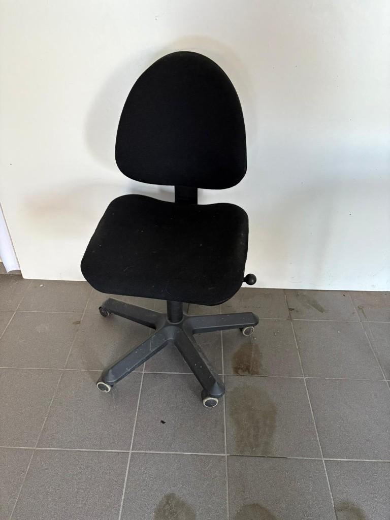 Chaises de bureau sur roulettes, Autres lieux, Enlèvement, Utilisé, Chaise