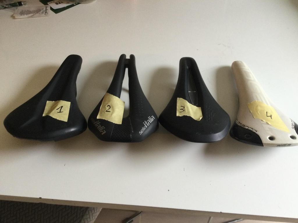 ZADEL, Fietsen en Brommers, Fietsonderdelen, Ophalen of Verzenden, Zo goed als nieuw, Zadel, Specialized