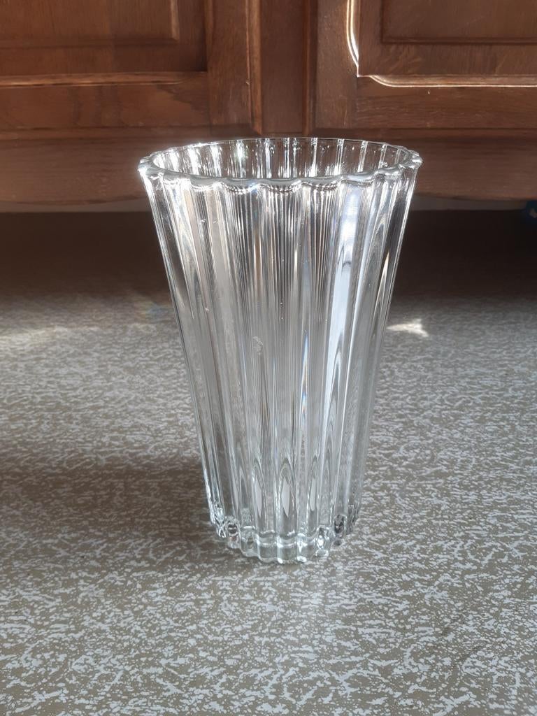 Zware vaas van Luminarc : hoogte 25 cm 💐, Maison & Meubles, Enlèvement ou Envoi, Comme neuf, Blanc, Verre