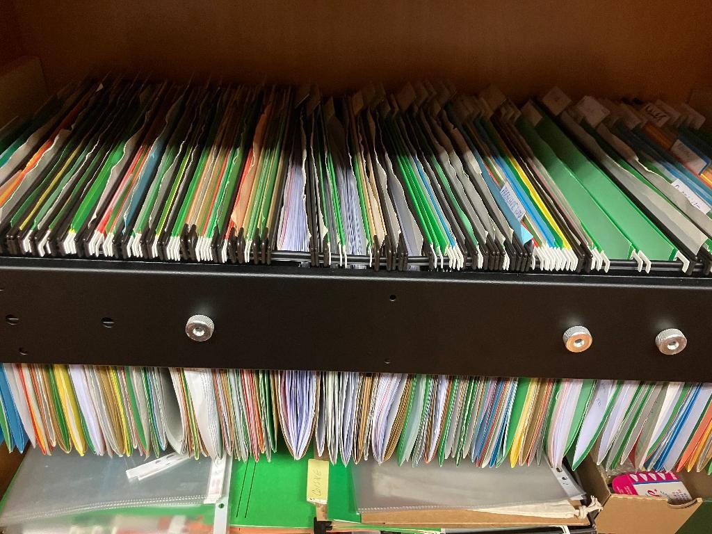 HANGMAPPEN uit 4 kasten prijs per kast met hangsysteem, Ophalen, Gebruikt