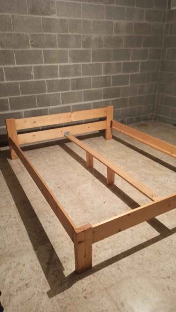 Cadre de lit pin massif 160 X 200, Enlèvement, Utilisé, 200 cm, Bois