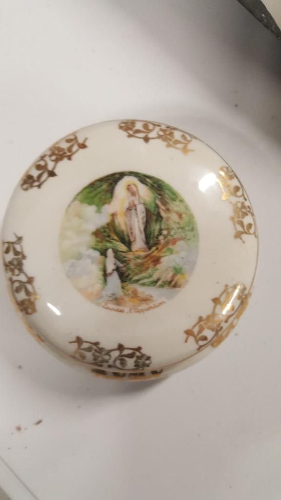 Lourdes, boitier porcelaine, Antiquités & Art, Antiquités | Porcelaine, Enlèvement ou Envoi