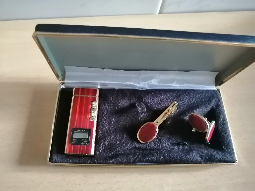Coffret Briquet + Boutons de manchettes + Pince de cravate, Enlèvement ou Envoi, Briquet