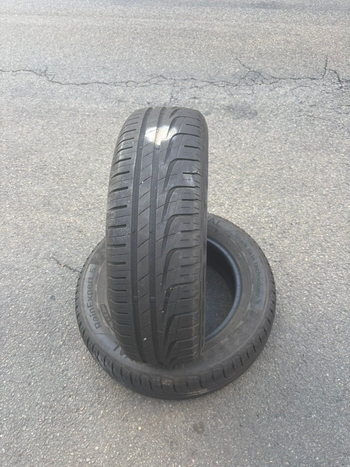 2 pneus 185 65 15   88h uniroyal été, Enlèvement, Pneu(s)