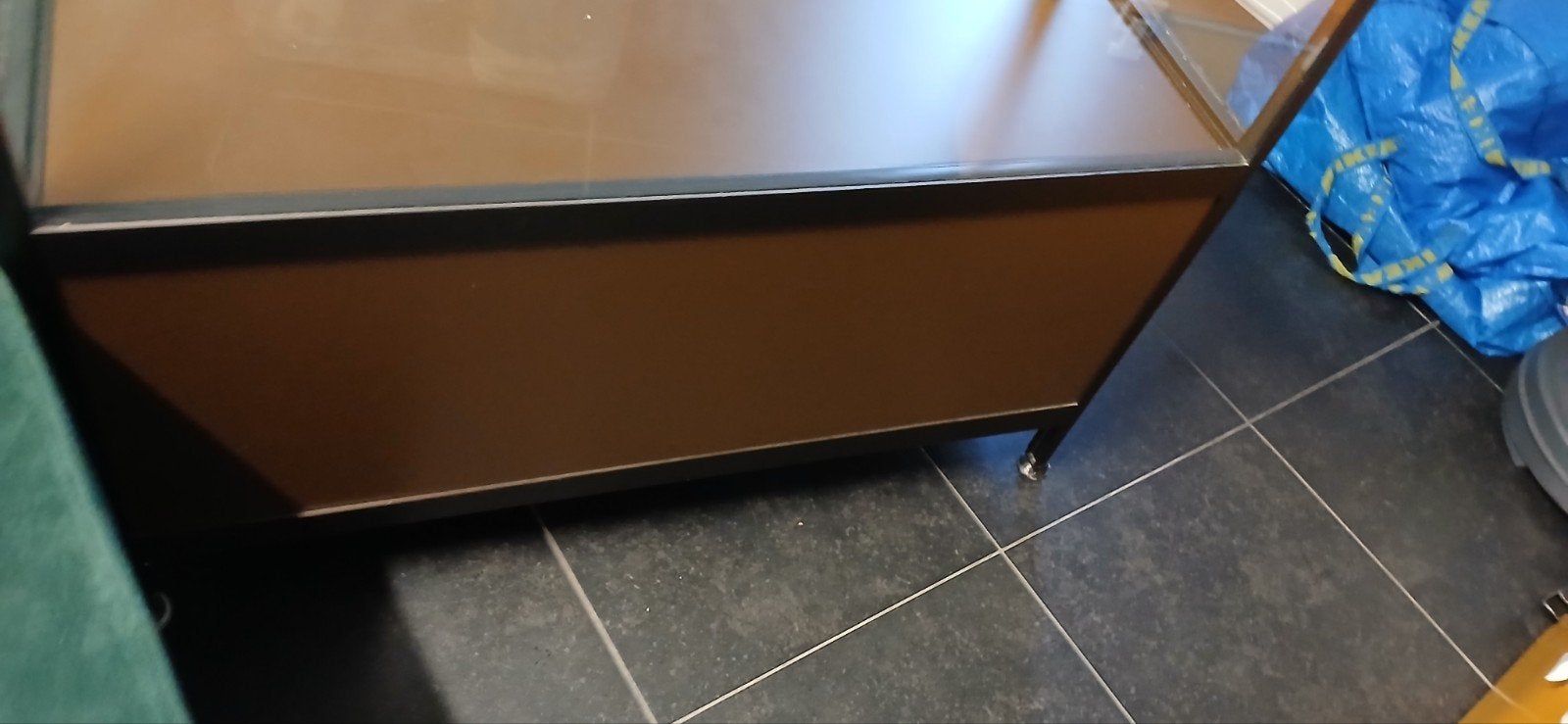 glazen vitrinekast, Ophalen, Glas