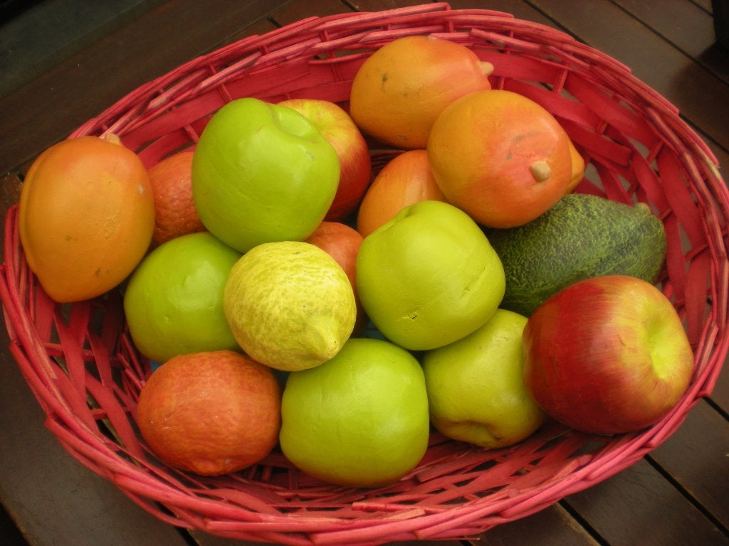 17 stuks fruit in plaaster/gips, Ophalen