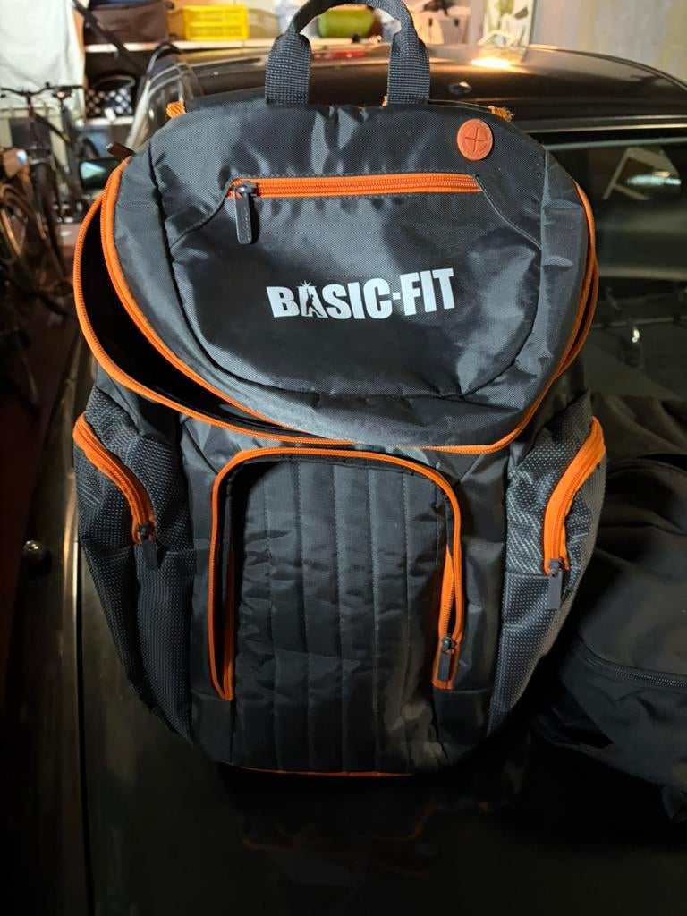 Sac basic fit, Bijoux, Sacs & Beauté, Sacs | Sacs à dos, Enlèvement, Comme neuf