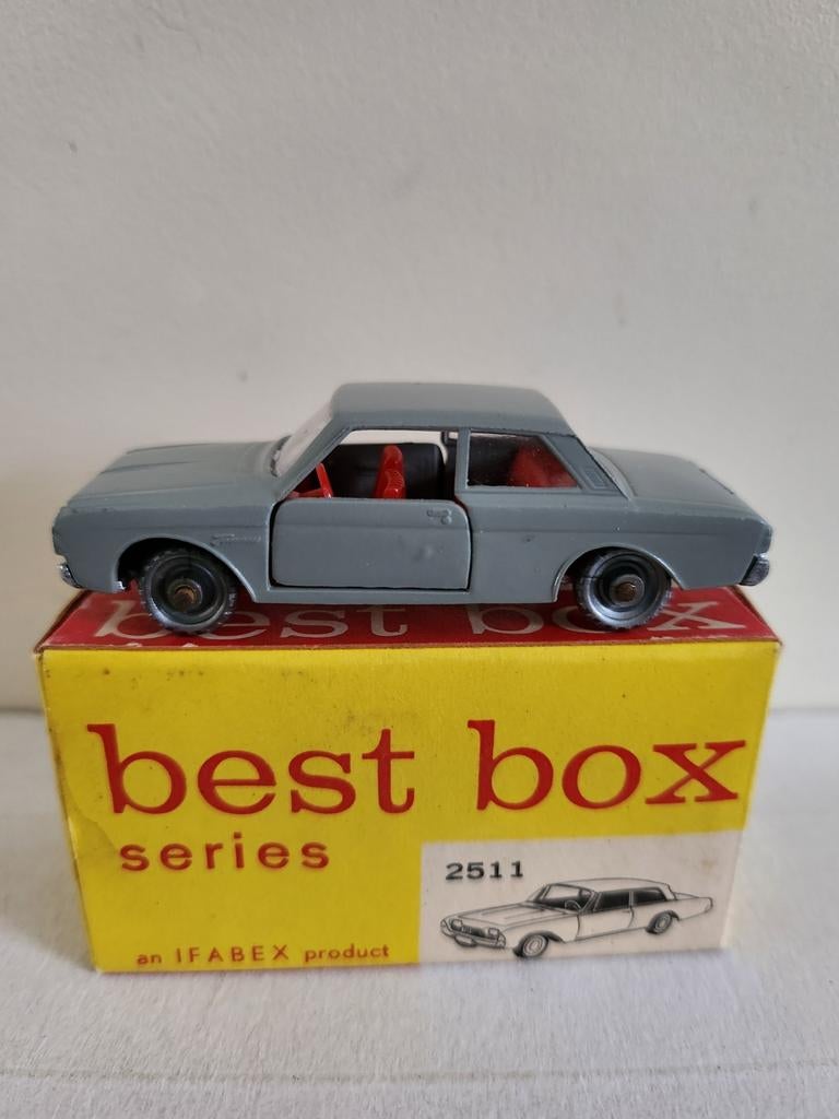 Best Box Ford Taunus 17M Nr2511 Grijs, Ophalen of Verzenden