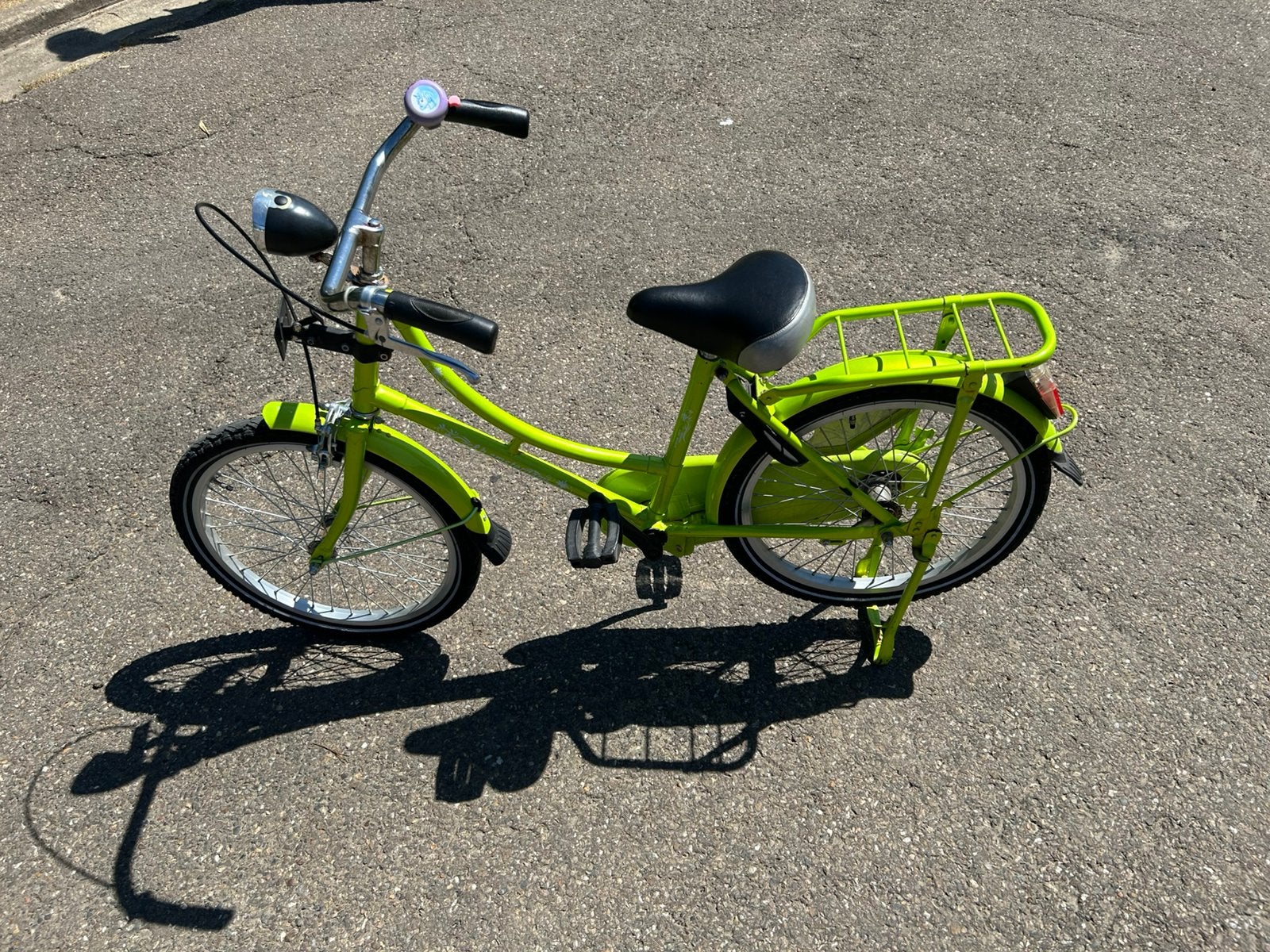 Oma s kinderfietske tiptop in orde, Enlèvement, Comme neuf