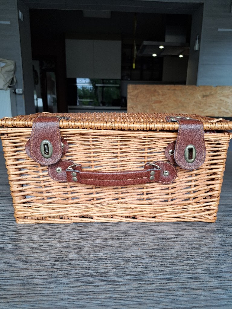 Picknickmand, Ophalen, Nieuw