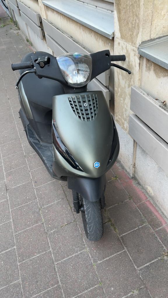 125cc zip zonder papier, Vélos & Vélomoteurs, Scooters | Piaggio, Comme neuf, Zip, Enlèvement