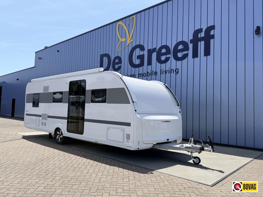 Adria Alpina 663 PT, Caravans en Kamperen, Caravans, Overige typen, 7 tot 8 meter, Bedrijf, Adria