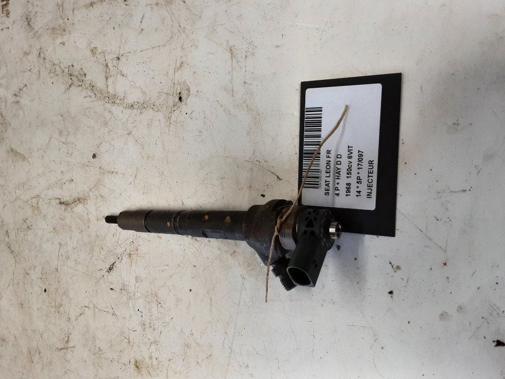 INJECTEUR Seat Leon (5FB) (01-2012/08-2020) (04L130277AK), Seat Deutschland GmbH, Service@seat.de, Utilisé, Seat