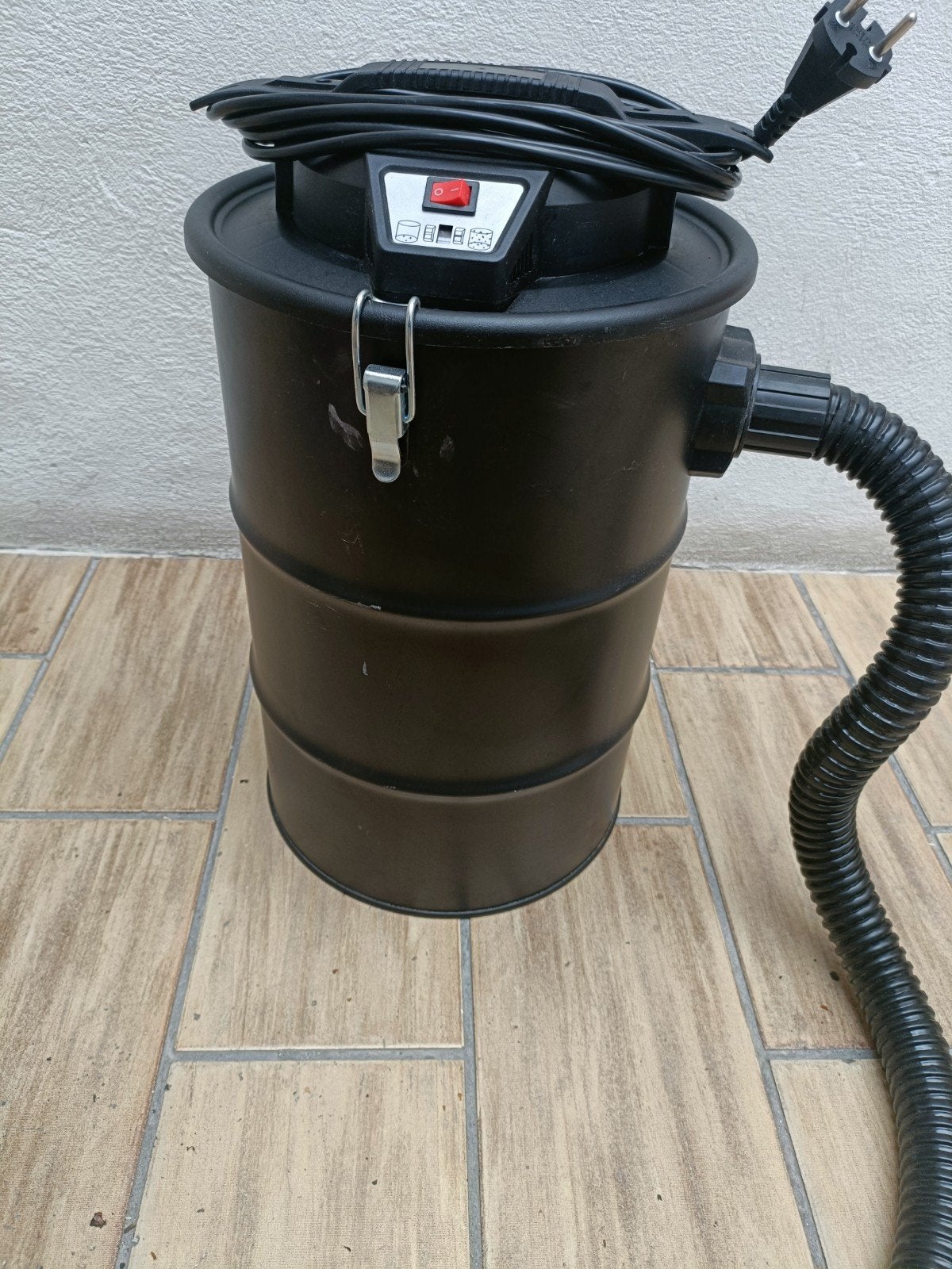 werk stofzuiger, Elektronische apparatuur, Ophalen, Zo goed als nieuw, Industriële stofzuiger, Minder dan 1200 watt