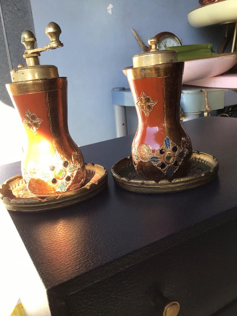 Florentijns peper en zout stel, Ophalen