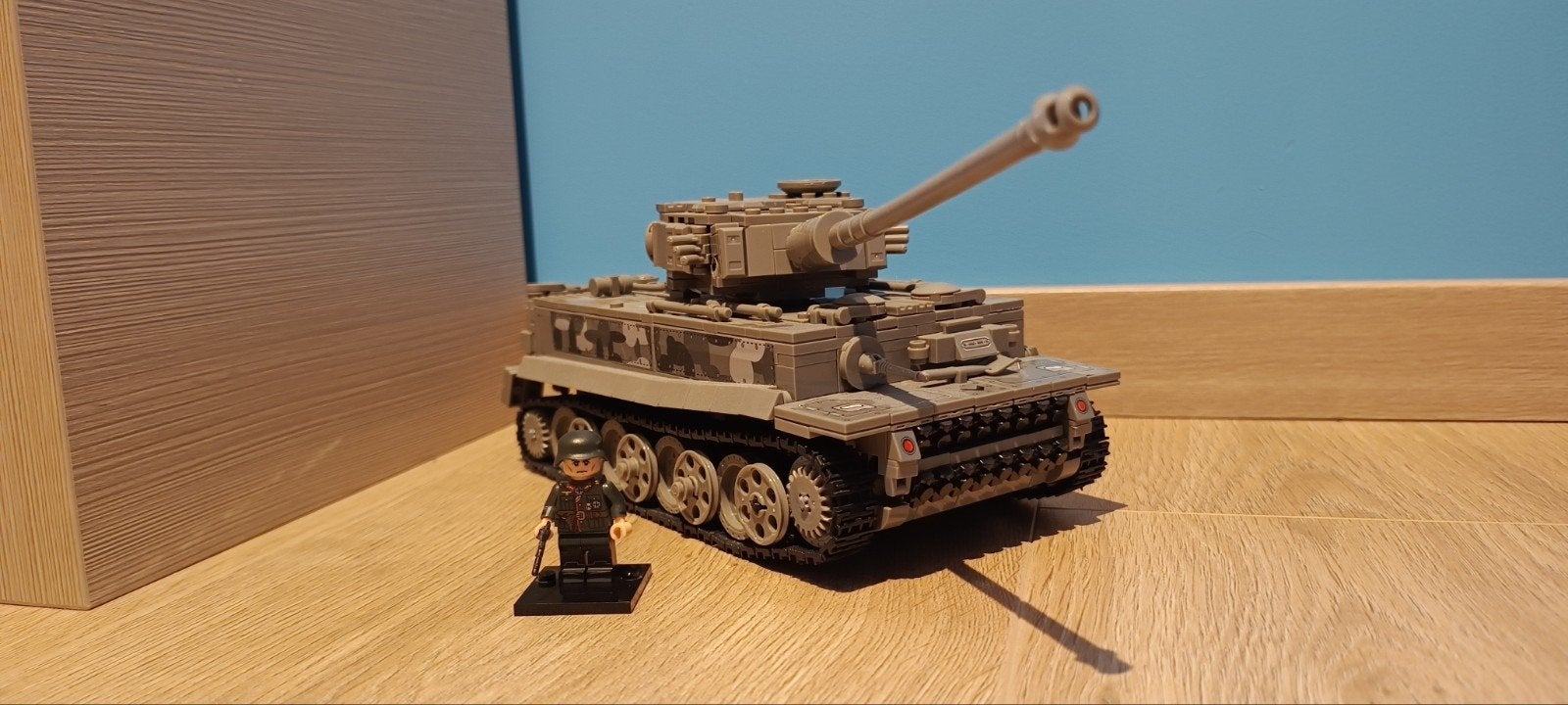 Duitse Tiger Lego met een gratis cadeau (geen echte Lego), Kinderen en Baby's, Speelgoed | Duplo en Lego, MOC (eigen creatie)