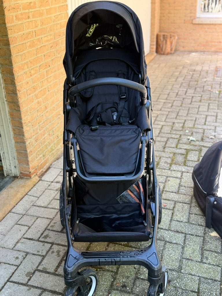 Poussette Thule Sleek 2, Enfants & Bébés, Autres marques, Pneus, Comme neuf, Enlèvement