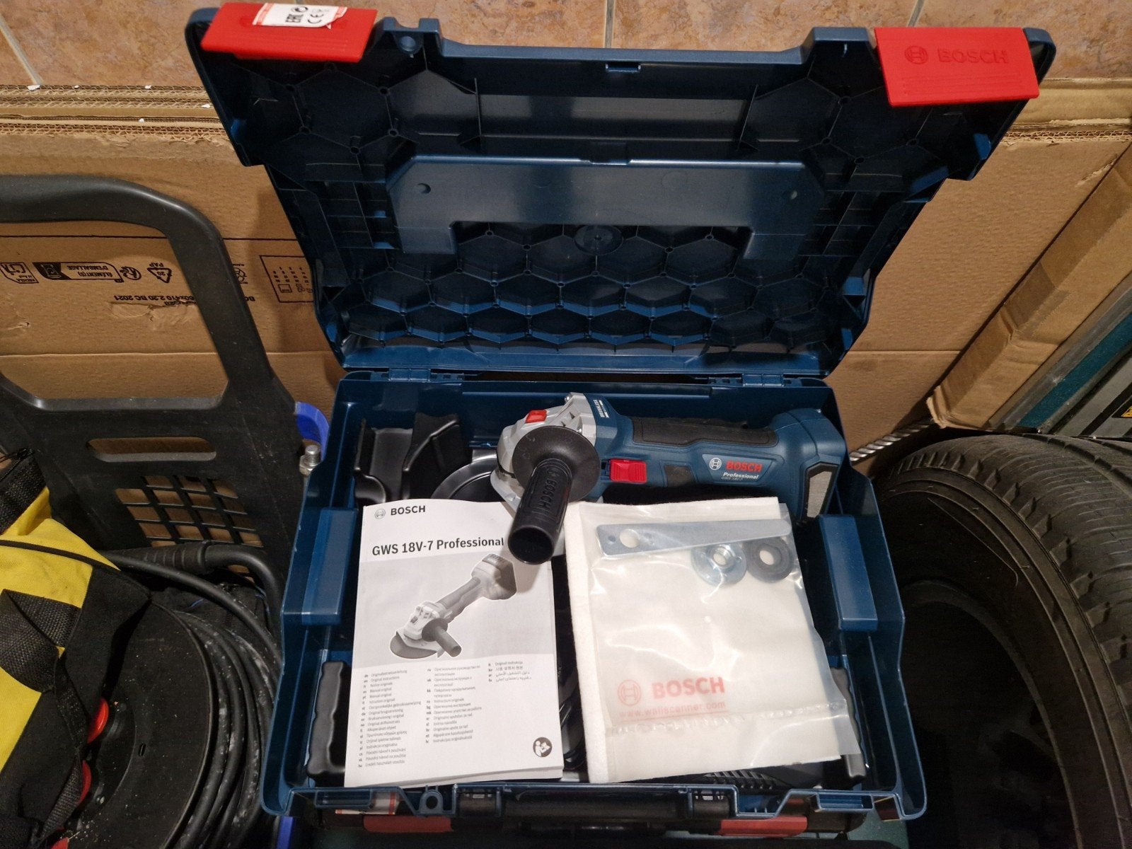 disqueuse bosch professional 18V sans batterie, Enlèvement, Neuf, 700 à 1000 watts, Meuleuse d'angle