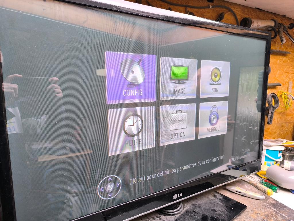 2 tv a reparer, Enlèvement, LED, LG