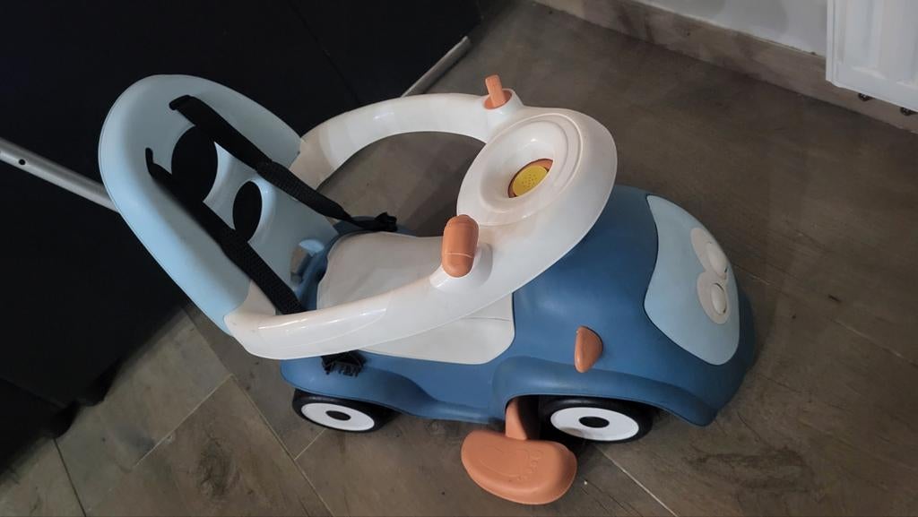 Smoby 3 dans une voiture avec une canne, Enfants & Bébés, Jouets | Extérieur | Véhicules & Draisiennes, Enlèvement