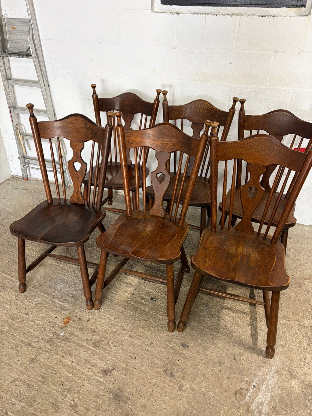 Massief houten stoelen, Ophalen
