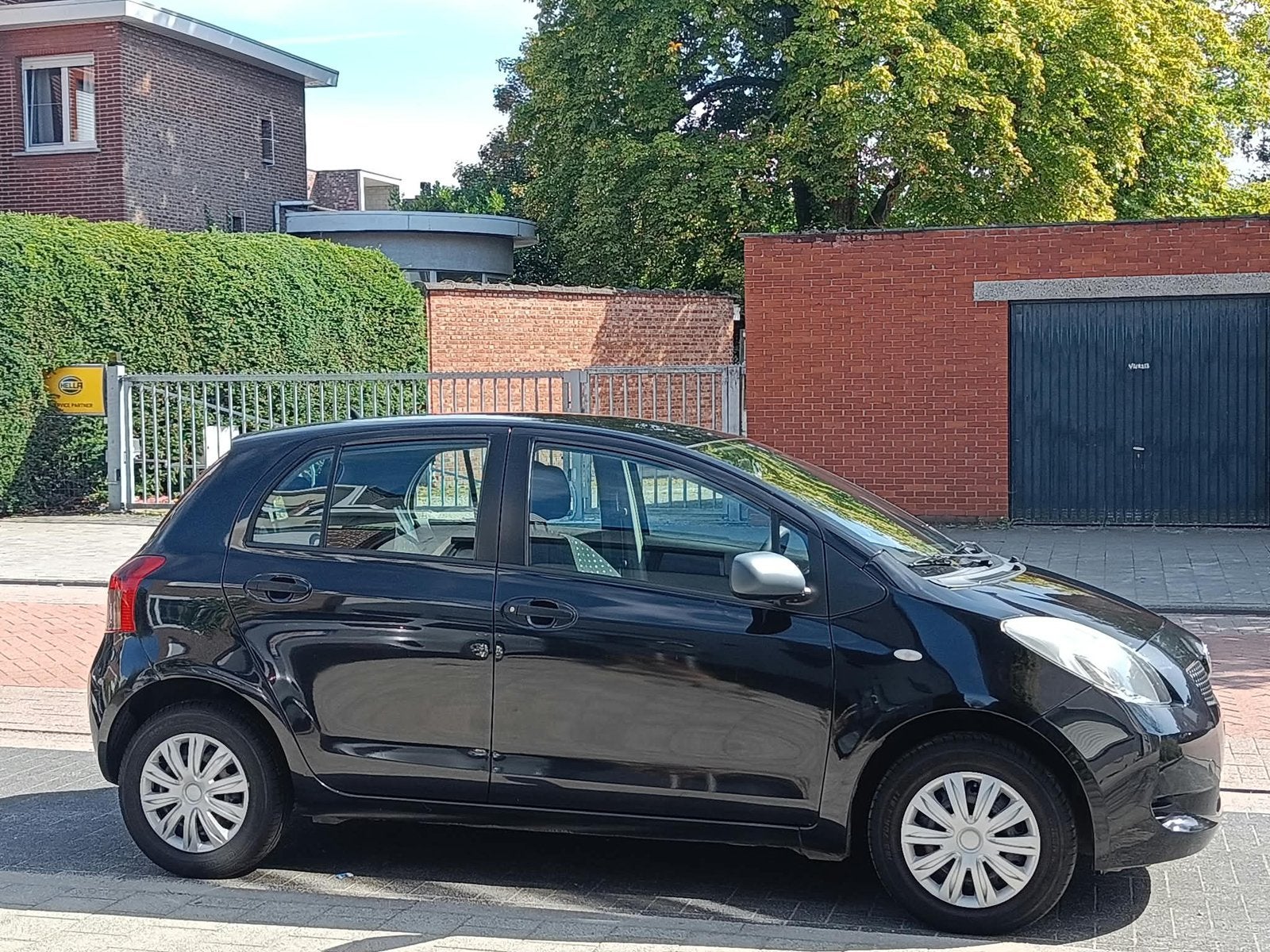 TOYOTA YARIS 1.0 ESSENCE EURO4 HOMOLOGUÉE À VENDRE, Achat, 998 cm³, Boîte manuelle, Noir