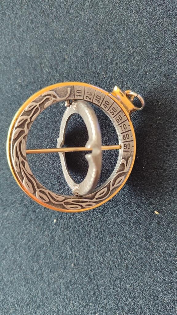 Pendentif cadran solaire ancien, Antiquités & Art, Enlèvement ou Envoi