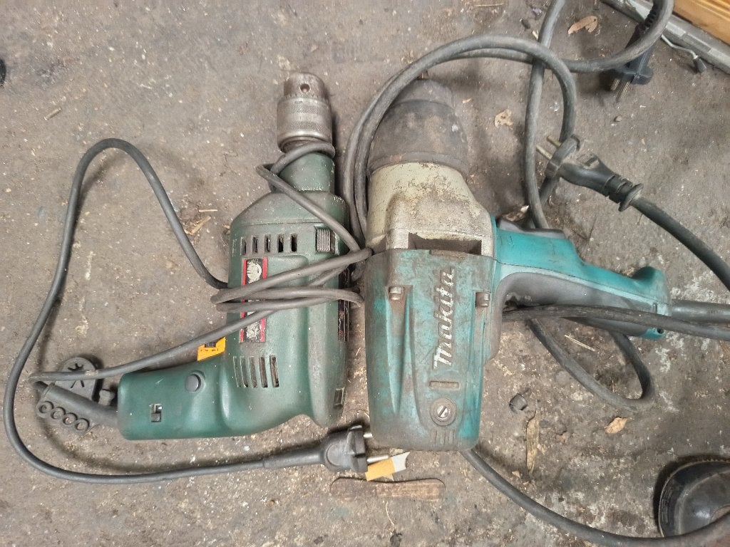 boulonneuse makita et foreuse bosh vert, Bricolage & Construction, Outillage | Foreuses, Enlèvement, Utilisé, Autres types, Mécanisme de percussion