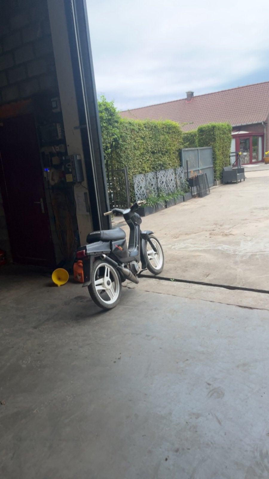 honda wallaroo a klasse, Fietsen en Brommers, Ophalen, Zo goed als nieuw