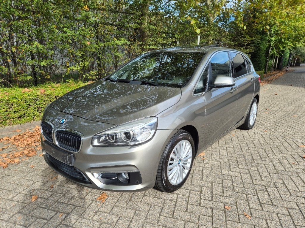 BMW 220iA Active Tourer Automaat Luxury FULL FULL FULL, Autos, Cuir, Argent ou Gris, Entretenue par le concessionnaire, Noir